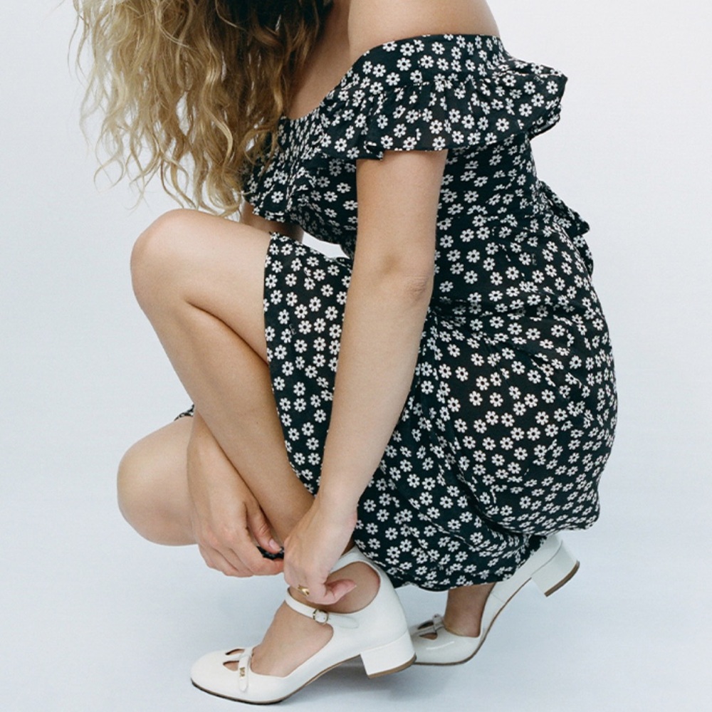 RÉALISATION PAR - The Minnie